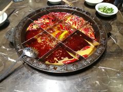 -红九格老火锅(三峡广场店)