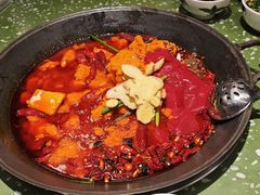 -五里关火锅(上海鑫耀·光环Live店)