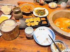 -滇香肴·云南菜蒸汽石锅鱼(云南北路店)