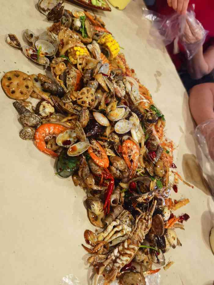 麻屋手抓海鲜(防城港总店)-"绝了 内陆小伙伴最喜爱的环节在家里攻略.