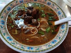 红烧牛肉面-金杨拉面王小吃面馆·牛三宝面·红烧牛肉粉