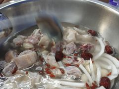 -范饭椰林川湘味海鲜·椰子鸡(三亚湾椰梦长廊店)