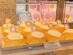 -好利来(上海虹桥新天地Lab主题店)