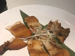 传统香煎咸鲈鱼-汤城小厨•粤菜•靓汤(金宝街店)