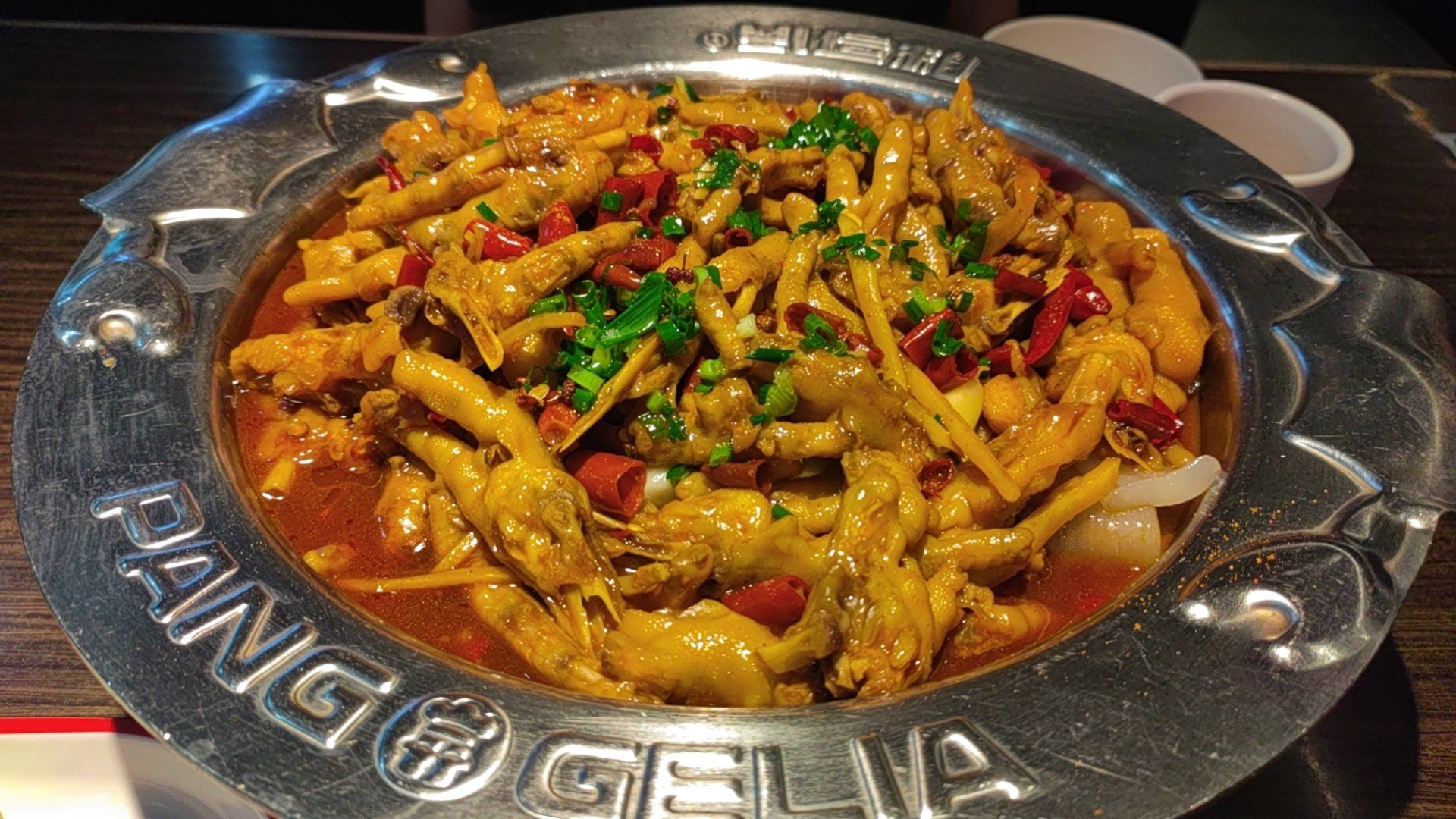 全国连锁中规中矩的胖哥俩鸡爪锅