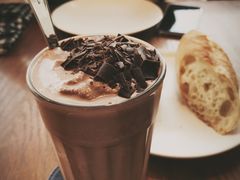 -ROAST coffee & eatery