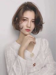 -首脑美发沙龙