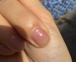 -拾花印记美甲店