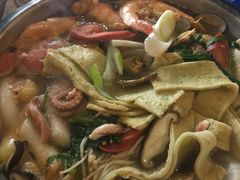 海鲜鱼饼火锅-青松大叔的店(东财店)