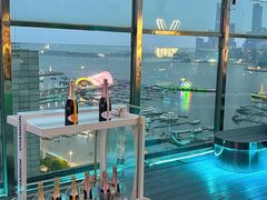 -VENU+海景酒廊