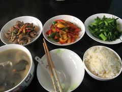 -爱的果实月嫂育婴师(世纪东方店)