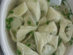 汤馄饨-潘国仙耳光馄饨(黄家阙路店)