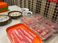 -尚品海鲜肥牛自助火锅(湖明店)