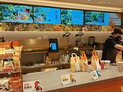 -沪上阿姨·臻选茶饮(上海环球港店)
