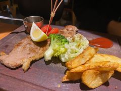 招牌炙烤安格斯牛扒-缦云里花园餐厅
