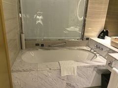 -上海中航虹桥机场泊悦酒店