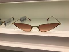 -目艮眼镜SHOWROOM(品牌集合店)