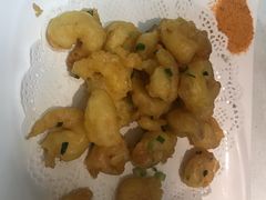 软炸虾仁-闫府私房菜·百年鲁菜(恒隆店)