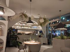 -春树下·树屋花房西餐厅(罍街AS1980店)