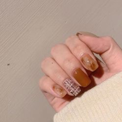 -悦指间美甲美睫