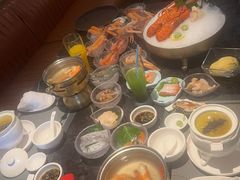 -半岛翡丽海鲜自助餐厅(观风亭店)