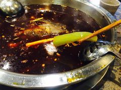 -肖肖酸萝卜鱼火锅(总店)