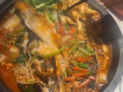 -鸣记脆皮烤鱼·海鲜烤鱼(三八广场店)