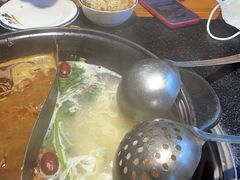 -两三事小郡肝串串香火锅(桂庙店)