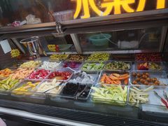 自助取餐区-老炳·七丛松甘草水果