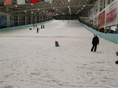 -乔波室内滑雪场