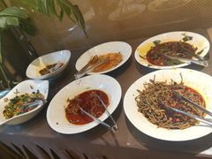 -香园自助小火锅
