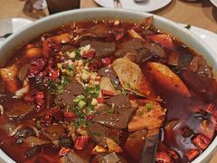 -渝信川菜 · 川味家常菜(财富购物中心店)