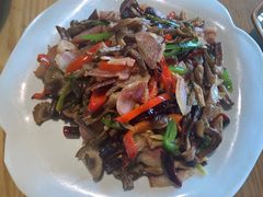 鹿茸菌炒腊肉-妈妈的味道(和顺古镇店)