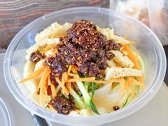 -不起眼麻辣烫凉皮店