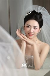 点击看大图 -艾拉·女王婚纱礼服馆