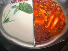 -湊湊火锅·茶憩(恒隆广场店)