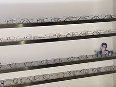 -视野联行眼镜·蔡司·尼康战略合作店(城西银泰店)