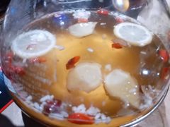 煮啤酒-何师烧烤·香辣蟹·川菜·30年老品牌(太古里旗舰店)