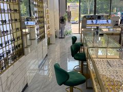 -世纪大明眼镜·蔡司战略授权店(汉街店)