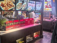 -乔家小院•非遗驴肉•本地小海鲜(滨河路店)