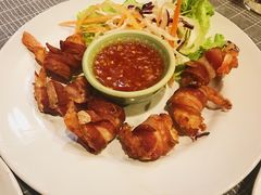 -Dash Teak House