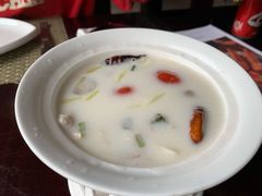 椰汁香茅鸡汤-食肆&Fourteen(武林夜市店)