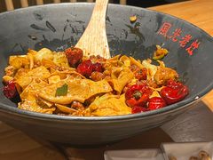 -风光老灶麻辣香锅(大成路翠微百货店)