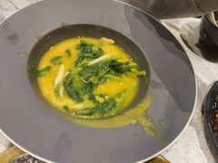 豌豆黄浸豌豆尖-半山腰·云南菜(侨福芳草地店)