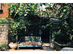 -杨桃院子咖啡吧(中华红墨店)