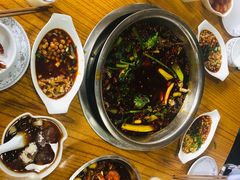 -曾老幺鱼庄(龙华商厦店)