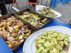 -老东镇啤酒屋海鲜加工·蒸汽海鲜·海鲜烧烤(台东店)