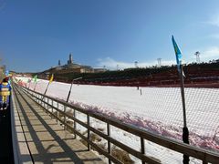 -采薇庄园四季滑雪场