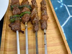 -乡村馕坑肉·烧烤·新疆菜·本地人更爱吃(阿勒泰首店)