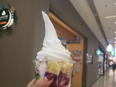 -三佰瑞冻酸奶(凯德MALL店)